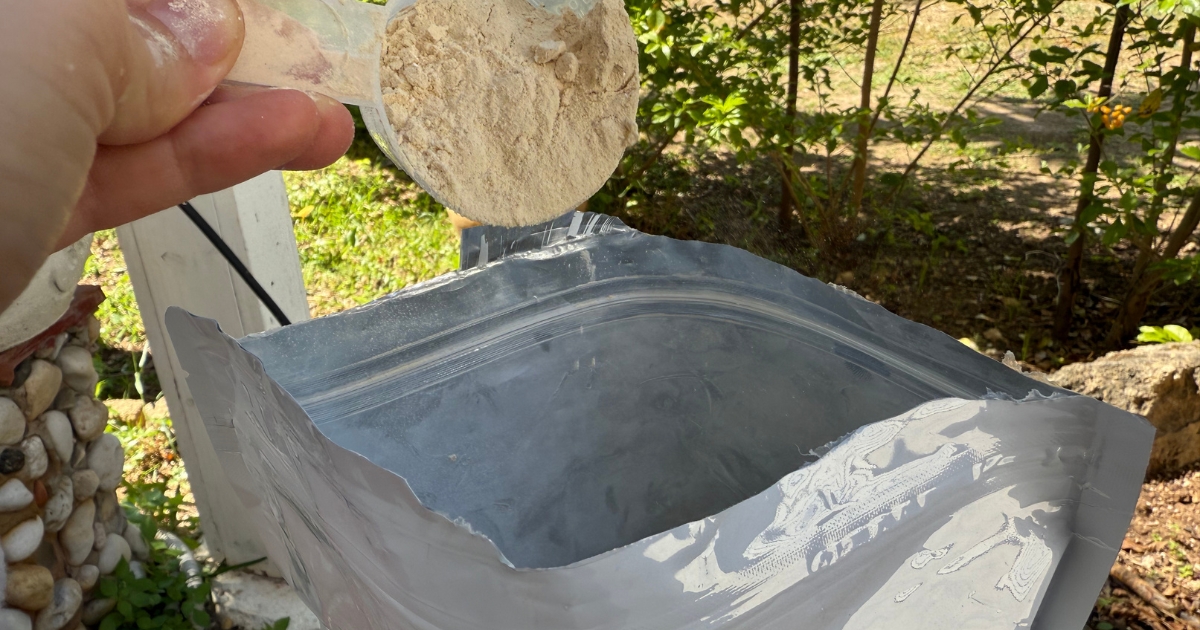 Překvapení: Recenze na Vilgain Plant Based Protein 1 Vilgain Plant Based Protein se dokonale rozpouští bez jediné hrudky, což zajišťuje příjemný zážitek při každém pití.